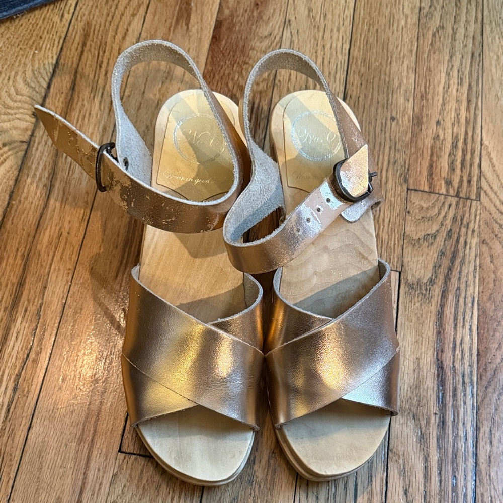 Women's clog Sandals in rose Gold
